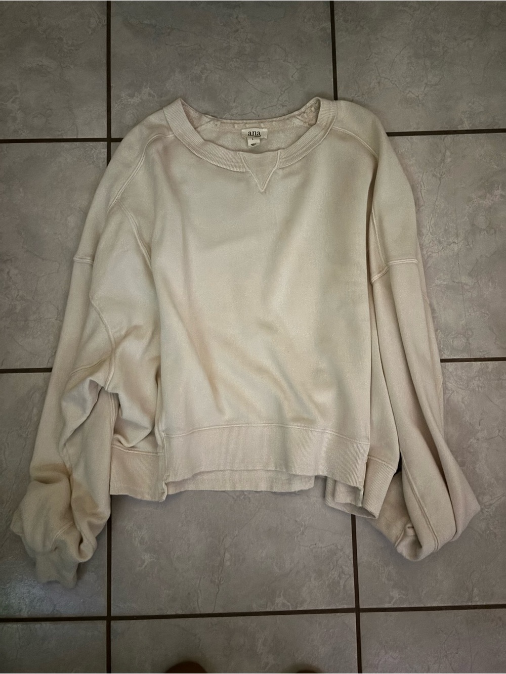 a.n.a White Crewneck Women's Sweatshirt